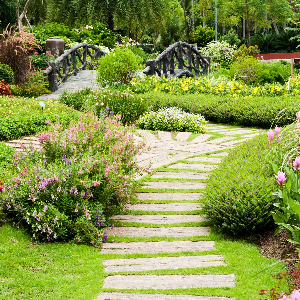 garden with bridge