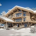 Alpine Chic: Choosing a Luxury Ski-in, Ski-out Property